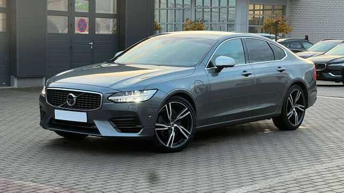 Volvo S90 *R-Design*T8*AWD*B&W*LUFT*MASS*20Zoll