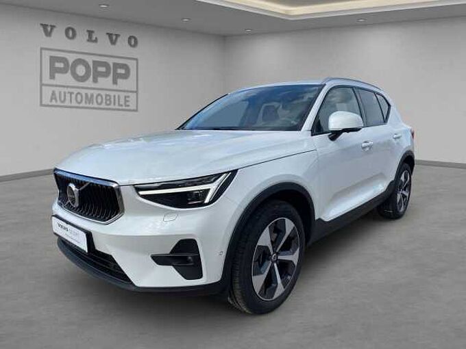 Volvo XC40 B3 FWD Core 19' 360° ACC LED LHZ NAVI SHZ 19'