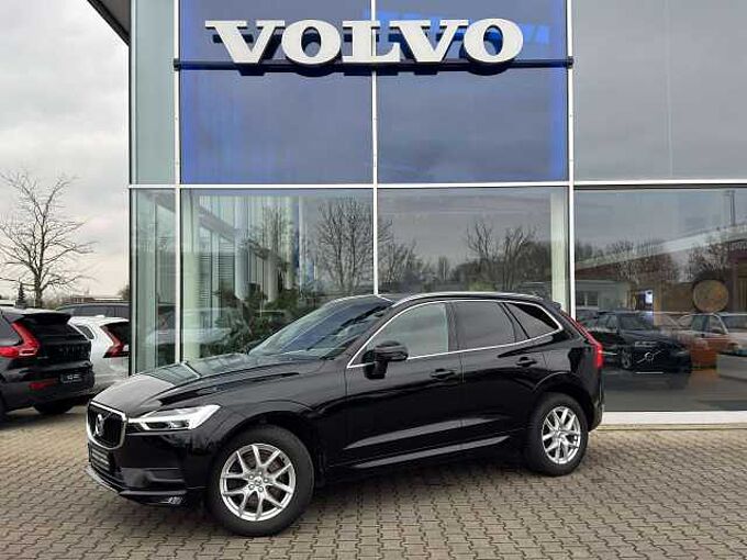 Volvo XC60 B4 Momentum Pro FWD