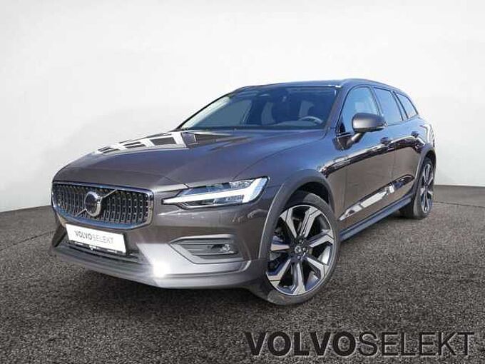 Volvo V60 CC B5 Ultimate AWD B&W AHK STANDHZ 360°