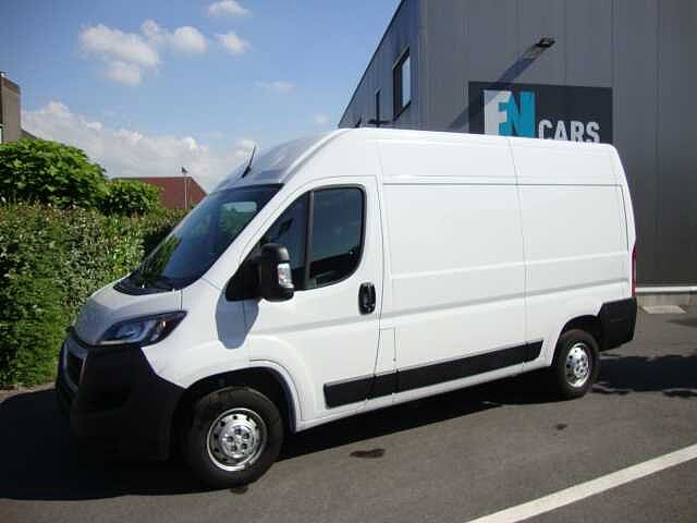 http://picserver1.eu-central-1.eu.mdxprod.io/userdata/1/24842/VlmUwhdpB/kfz112804048_dsc09918-peugeot-boxer-l2h2-2023-21000km.jpg?1752300607