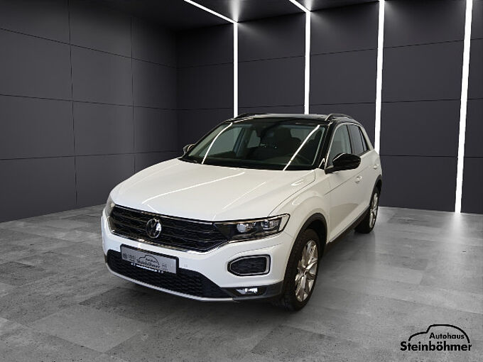 Volkswagen T-ROC United 1.5TSI DSG LED NAV AHK Pano SHZ