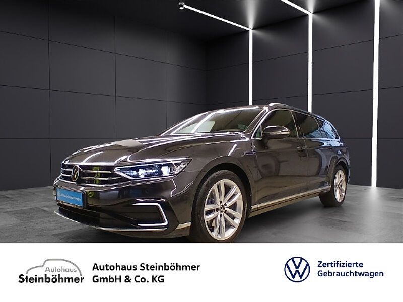 Volkswagen Passat Variant GTE AHK Matrix-LED Leder 18Zoll
