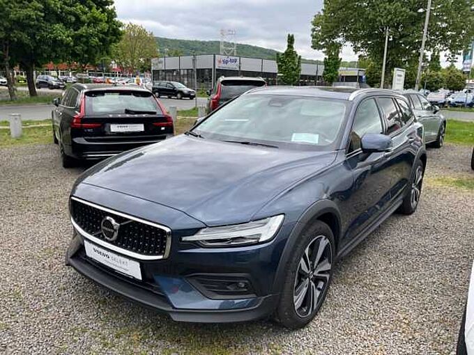 Volvo V60 Cross Country B4 AWD Ultimate