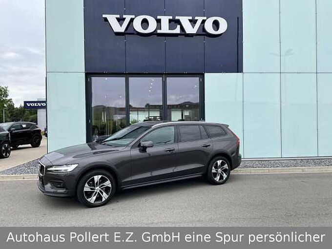 Volvo V60 Cross Country B4 Cross Country Ultimate