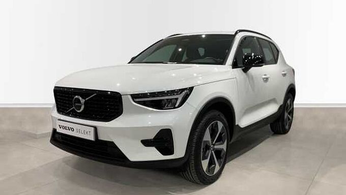 Volvo XC40 XC40 Plus, B3 Mild Hybrid, Gasolina, Dark