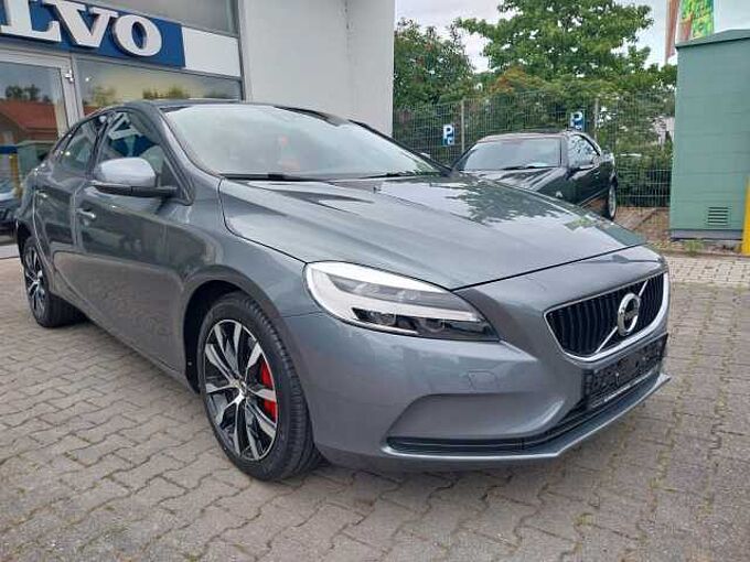 Volvo V40 Momentum Automatik