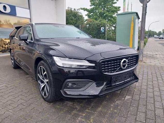 Volvo V60 D3 Kombi Momentum Pro Abstandstempomat