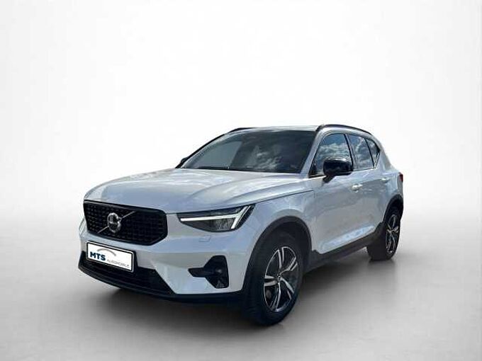 Volvo XC40 Plus, B3 Mild-Hybrid, Benzin, Dark Plus 2WD