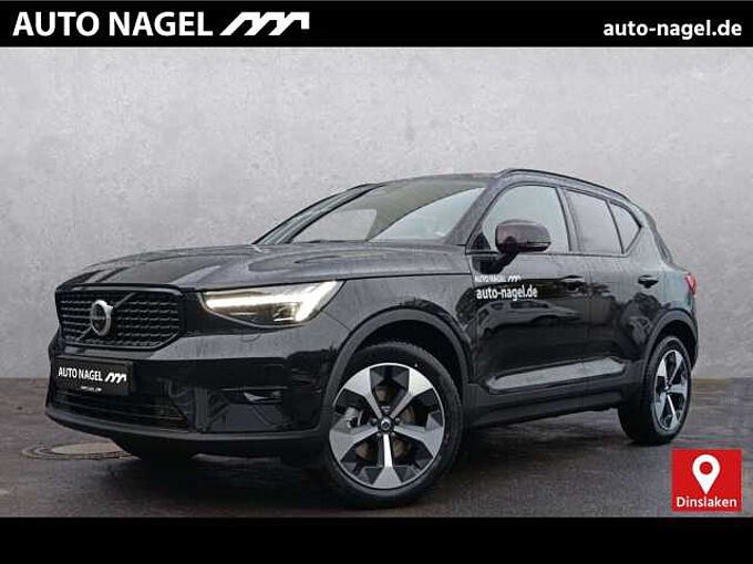 Volvo XC40 XC40 B3 Benzin 2WD Plus Dark Panodach