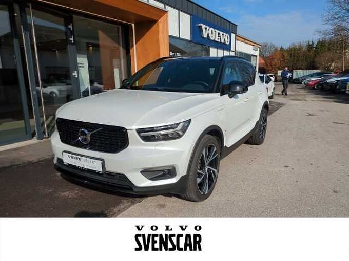Volvo XC40 T4 Recharge TwinEngine R-Design Plug-In Hybrid EU6d HUD StandHZG Navi Leder XC40 Recharge R-Design, T4 Plug-in Hybrid