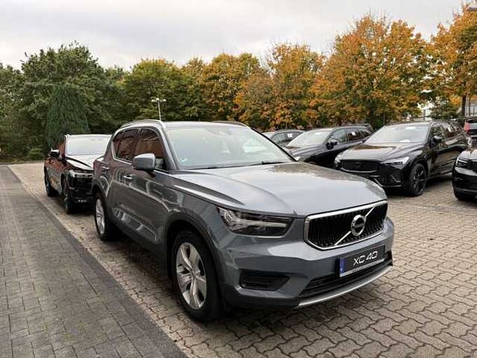 Volvo XC 40 D4 AWD Momentum Pro