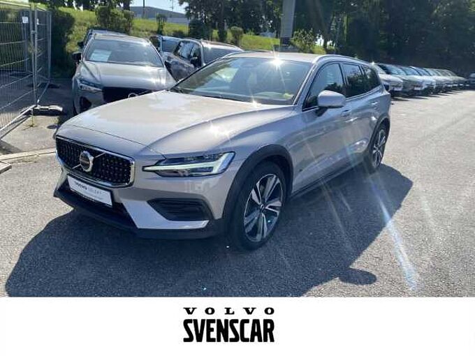Volvo V60 Cross Country V60 Cross Country Cross Country Plus, B4 AWD Mild-Hybrid, Diesel