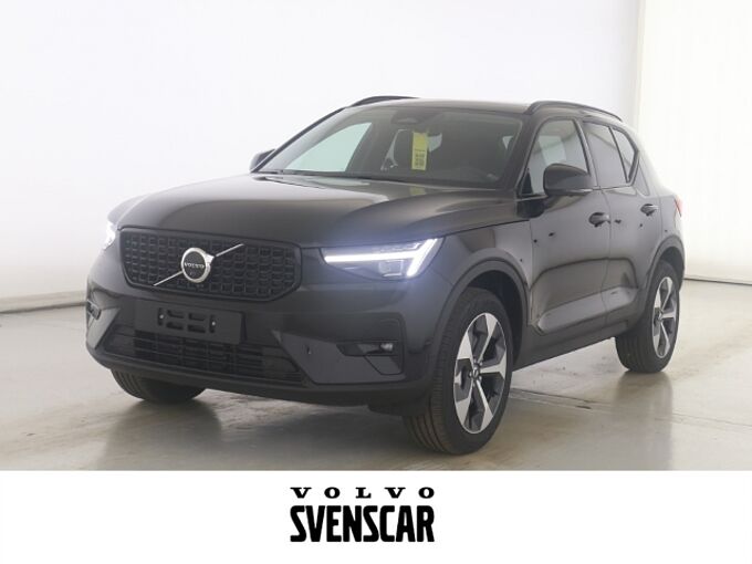 Volvo XC40 Plus Dark B3 EU6e AHK Leder Digitales Cockpit Memory Sitze Soundsystem Harm XC40 Plus, B3 Mild-Hybrid, Benzin, Dark