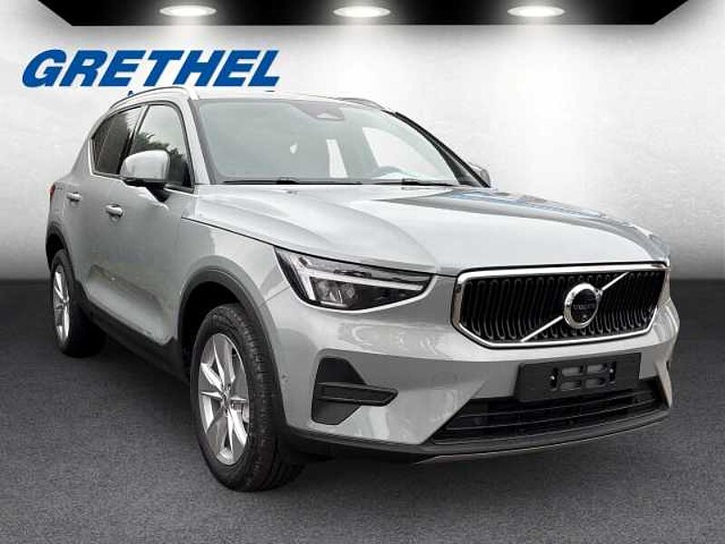 Volvo XC40 Core 2WD B3 EU6d AHK Navi digitales Cockpit Sperrdiff. ACC El. Heckklappe