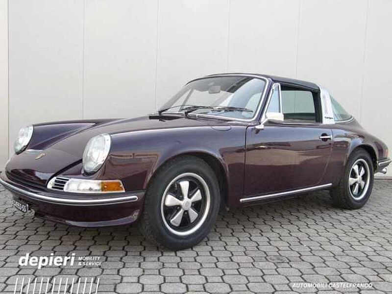 Porsche 911 2.4 T TARGA -tappo olio esterno *restaurata-matching