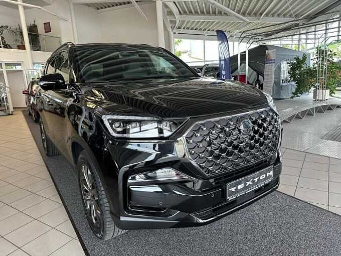SsangYong Rexton Diesel 2.2  4WD 8AT BlackLine in 06217 Merseburg SsangYong Rexton Diesel 2.2  4WD 8AT BlackLine