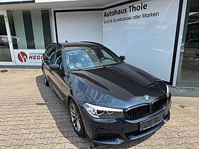 BMW 530 i Touring M Sport*NAVI+CARPLAY*
