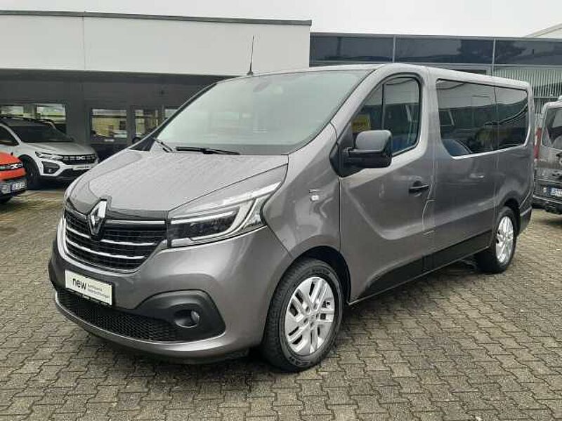 Renault Trafic SpaceClass 2.0 DCi 170 EDC in 88662  Überlingen Renault Trafic SpaceClass 2.0 DCi 170 EDC