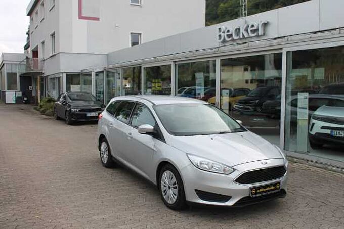 Ford Focus Turnier Diesel 1.5 TDCi DPF Start-Stopp-System Aut. Trend