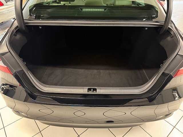 Toyota Camry Executive