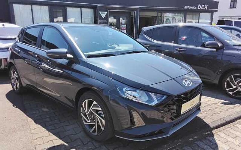 Hyundai i20 1.0 T-GDI DCT NAVI Sitz+Lenkrh. Klimaaut. in 56566 Neuwied Hyundai i20 1.0 T-GDI DCT NAVI Sitz+Lenkrh. Klimaaut.