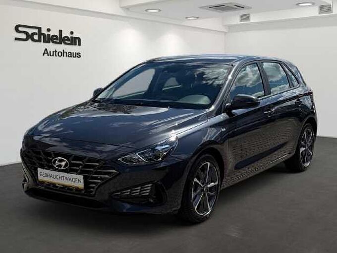 Hyundai i30 1.0 T-GDI 120PS Trend *8-FACH-BEREIFT* in 92318 Neumarkt Hyundai i30 1.0 T-GDI 120PS Trend *8-FACH-BEREIFT*