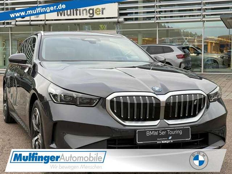 BMW i5 e40 T. HUD ACC SuView.Sitzbel.LiveProf.AHK19' SuView.Sitzbel.LiveProf.AHK19' in 73529 Schwäbisch Gmünd BMW i5 e40 T. HUD ACC SuView.Sitzbel.LiveProf.AHK19' SuView.Sitzbel.LiveProf.AHK19'