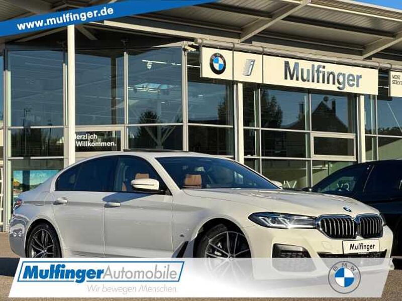 BMW 530d xDrive M Sport Laser HUD ACC GlasD.HiFi DAB 530 Sportpaket Bluetooth Navi Vollleder Klima Aktivlenkung PDC el. Fenster in 71364 Winnenden BMW 530d xDrive M Sport Laser HUD ACC GlasD.HiFi DAB 530 Sportpaket Bluetooth Navi Vollleder Klima Aktivlenkung PDC el. Fenster