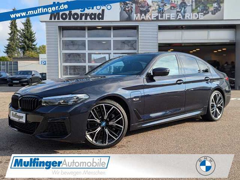 BMW 530e M Sport Live-Prof.Kamera Temp.DAB Sitzh.20' 530 Sitzh.20' Sportpaket Bluetooth Navi LED Vollleder Klima Standhzg PDC el. Fen in 73614 Schorndorf BMW 530e M Sport Live-Prof.Kamera Temp.DAB Sitzh.20' 530 Sitzh.20' Sportpaket Bluetooth Navi LED Vollleder Klima Standhzg PDC el. Fen
