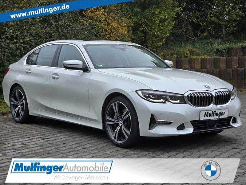 BMW 330d Luxury Sports.LiveP.DrivP.ACC KomfZ.Fin.355 330 Bluetooth Navi LED Vollleder Klima PDC el. Fenster