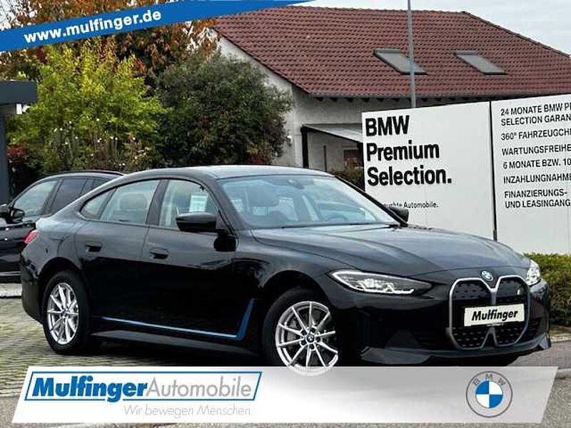 BMW i4 e40 GC.Sports.Kamera Live-Widescreen Sitzh. LED Bluetooth Navi Vollleder Klima Standhzg PDC el. Fenster in 71522 Backnang BMW i4 e40 GC.Sports.Kamera Live-Widescreen Sitzh. LED Bluetooth Navi Vollleder Klima Standhzg PDC el. Fenster
