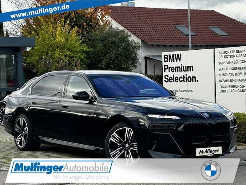 BMW 740d xDr.M Sport Pro Executive Fond Sky 161930,- 740 Sportpaket Bluetooth HUD Navi LED Vollleder Klima Aktivlenkung Standhzg PDC in 71522 Backnang BMW 740d xDr.M Sport Pro Executive Fond Sky 161930,- 740 Sportpaket Bluetooth HUD Navi LED Vollleder Klima Aktivlenkung Standhzg PDC