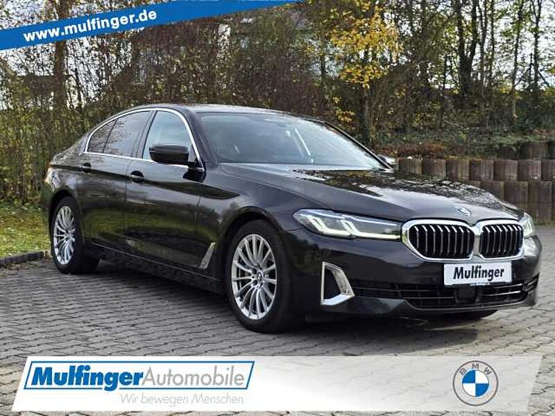BMW 530d xDr.IntAktLenk.HUD ACC Kamera Laser Fin.457 530 Bluetooth Navi Vollleder Klima Aktivlenkung PDC el. Fenster