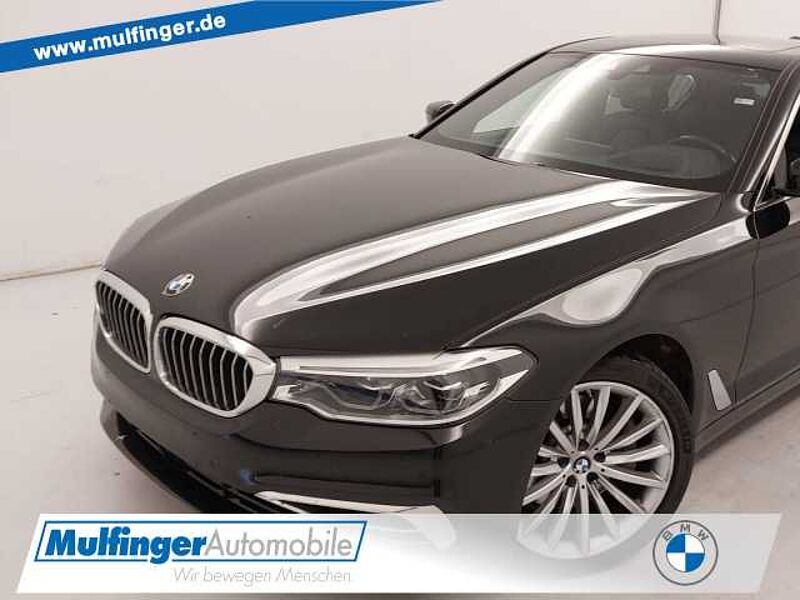 BMW 530d IntAktLenk.HUD ACC SuView Glasd.TV Soft 19' 530 19'