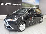 Toyota AYGO 1,0 5-TÜRIG X-PLAY '15 1,0 VVT-i x-play x-play