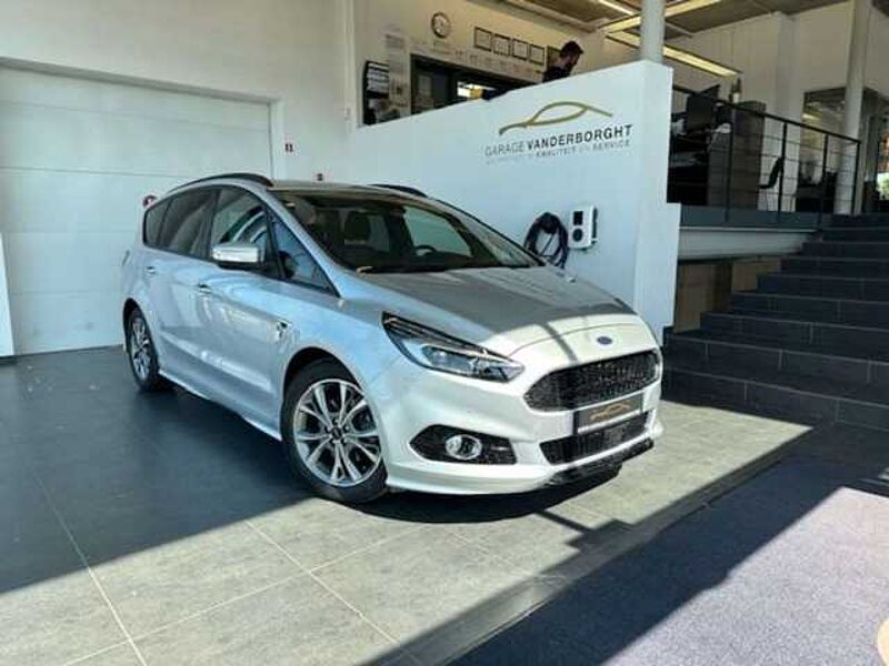 Ford S-Max ST LINE 165PK BENZINE 7 ZIT MET SLECHTS 53000KM
