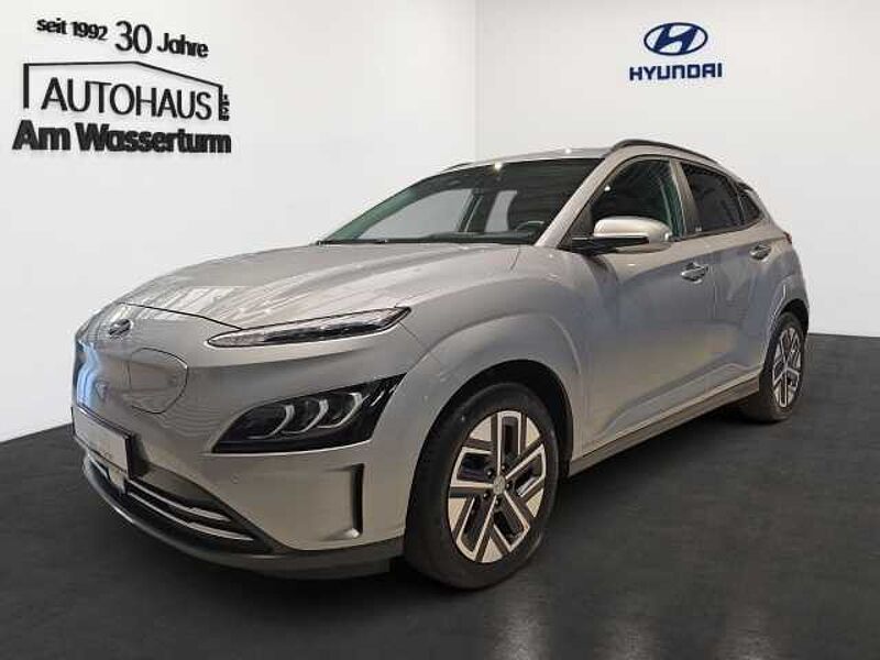 Hyundai KONA 150KW Trend-Paket, Navigationspaket,LED,Wärmepumpe in 59269 Beckum Hyundai KONA 150KW Trend-Paket, Navigationspaket,LED,Wärmepumpe
