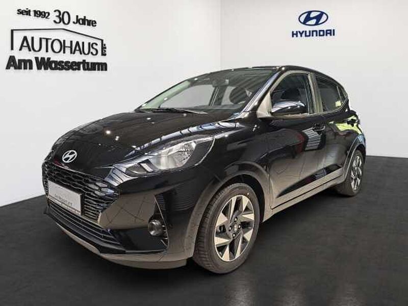 Hyundai i10 1.0 BENZIN 5-MT 2WD TREND Navigation Rückfahrkmera in 59269 Beckum Hyundai i10 1.0 BENZIN 5-MT 2WD TREND Navigation Rückfahrkmera