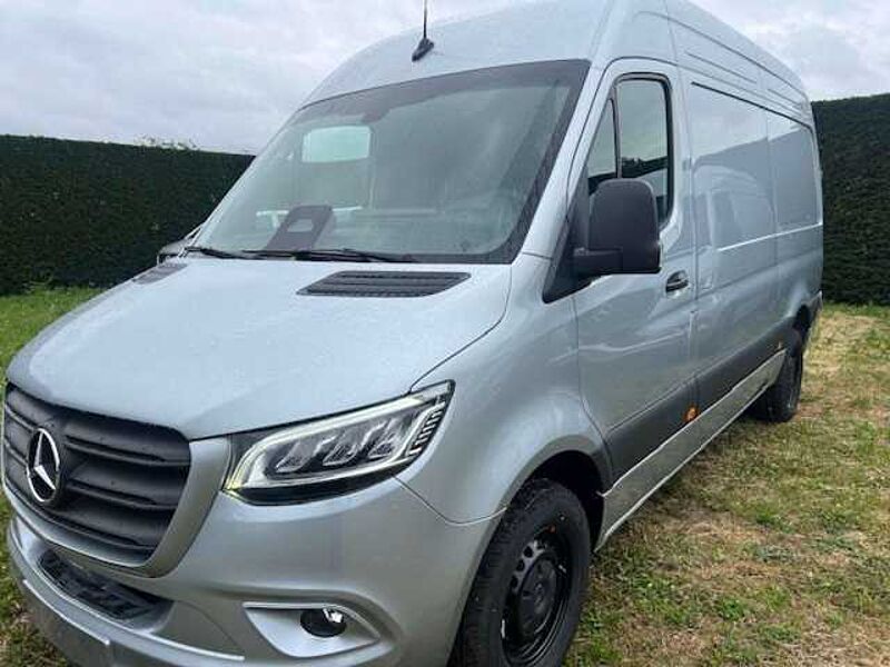 Mercedes-Benz Sprinter 319 L2H2 AUTOMAAT TH 3500 KG € 52800 EX BTW