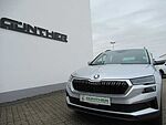 SKODA Karoq Selection 1.5TSI 110 KW DSG STHZ  NAV AHK