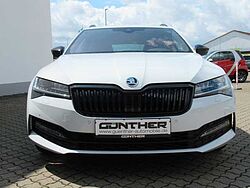 SKODA Superb Combi Sportline2.0TDI 110 KW DSG AHK NAVI