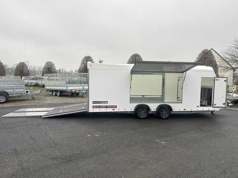 Brian James Race Sport Autotransporter geschlossen