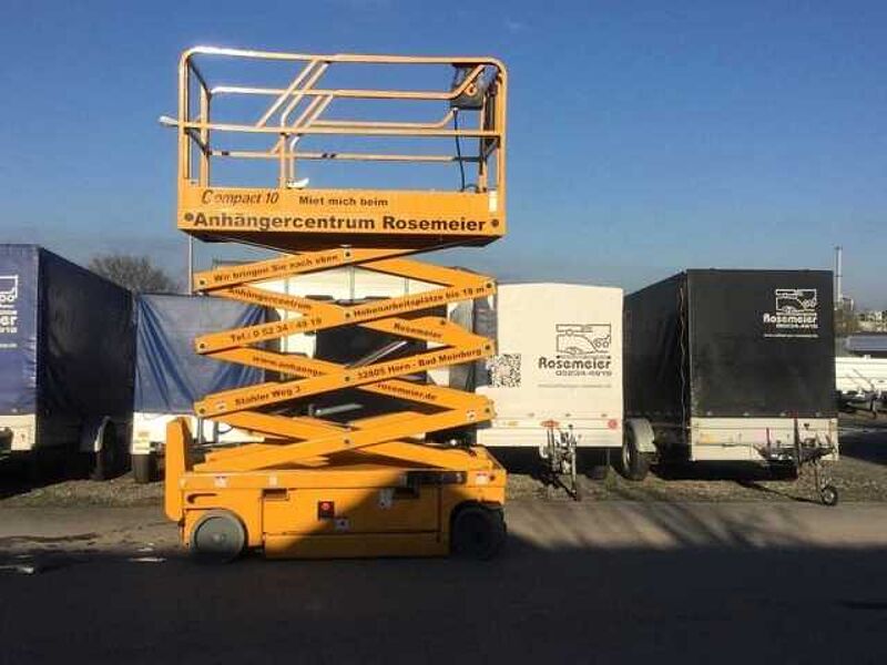 Haulotte Scherenbühne Compact 10 Sonderanhänger Mietgerät