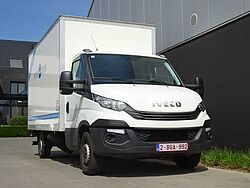 Iveco Daily Automaat Meubelbak Laadlift (800€ waarborg)