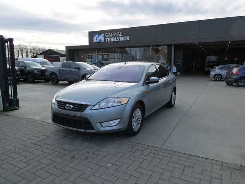 Ford Mondeo 5d 2.0 i benzine 145pk Titanium Leder '10 130000km (52866) in 8790 Waregem Ford Mondeo 5d 2.0 i benzine 145pk Titanium Leder '10 130000km (52866)