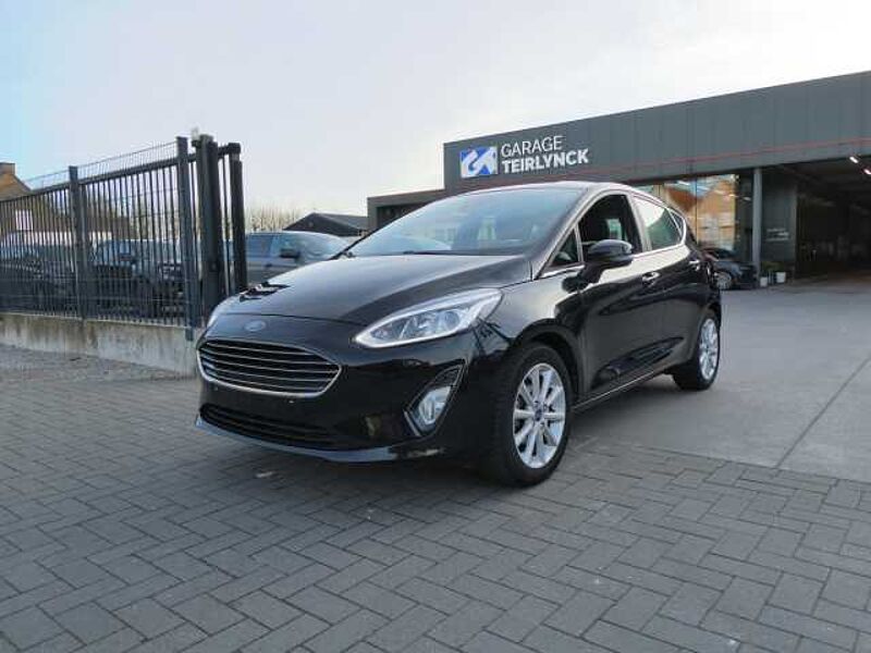 Ford Fiesta 1.1 i benzine 85pk Titanium Luxe 5d Trekhaak (14871) in 8790 Waregem Ford Fiesta 1.1 i benzine 85pk Titanium Luxe 5d Trekhaak (14871)
