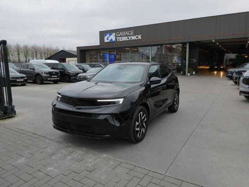Opel Mokka 1.2 i benzine 136k GS Line SPORT '25 15000km (19215) in 8790 Waregem Opel Mokka 1.2 i benzine 136k GS Line SPORT '25 15000km (19215)