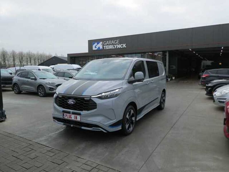 Ford Transit Custom L1 Multi-Use SPORT 5pl 2.5 i PHEV 233pk Automaat STOCK (14469)