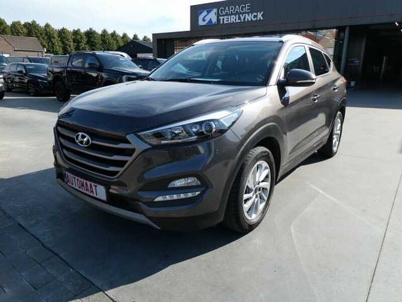 Hyundai Tucson 1.6 i benzine 177pk 4x4 Automaat Business Camera (35280) in 8790 Waregem Hyundai Tucson 1.6 i benzine 177pk 4x4 Automaat Business Camera (35280)